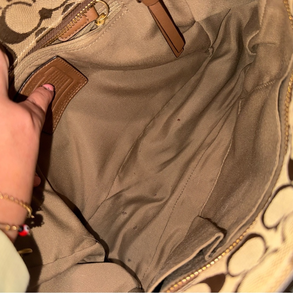 Coach Signature Brown and Tan Tote Vintage 🤎 - Picture 8 of 10